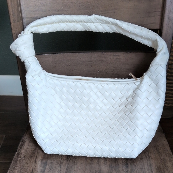 A New Day White Woven Hobo Bag - Picture 1 of 4